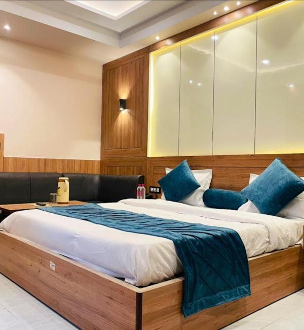 Hotel Shane Avadh , Ayodhya Kültér fotó